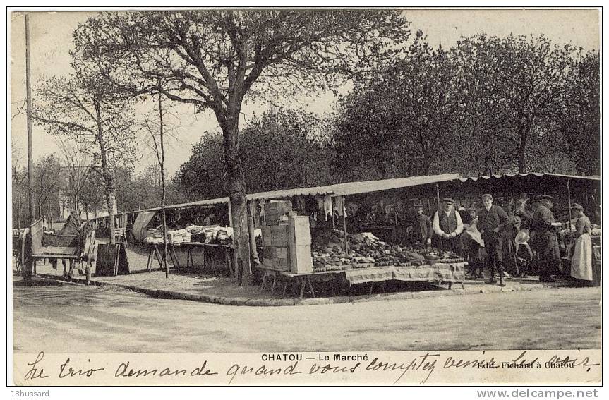 Carte Postale Ancienne Chatou - Le Marché - Commerces - Chatou