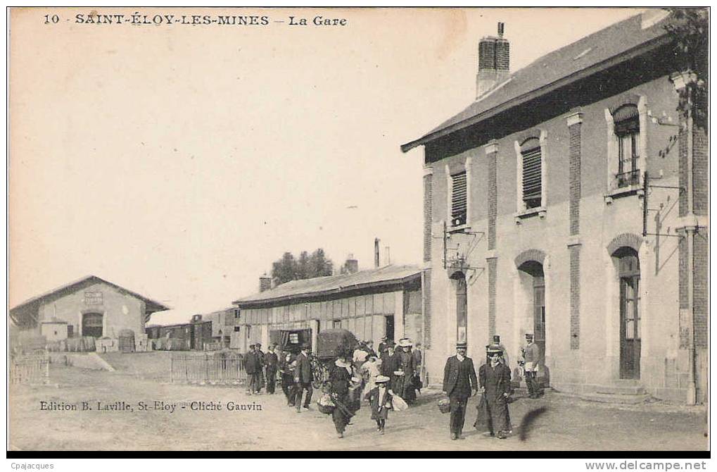 63 - SAINT - ELOY - LES - MINES :LA GARE , BELLE ANIMATION . - Saint Eloy Les Mines