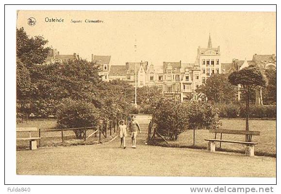 CPA.     OSTENDE. Square Clémentine.    (animée) - Oostende