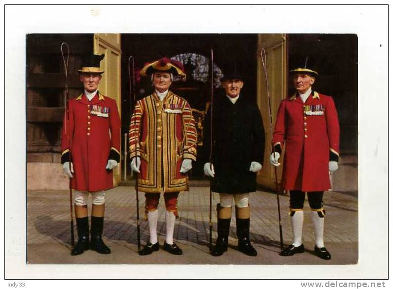 - ANGLETERRE .  LONDON . BUCKINGHAM PALACE . ROYAL COACHMEN - Buckingham Palace