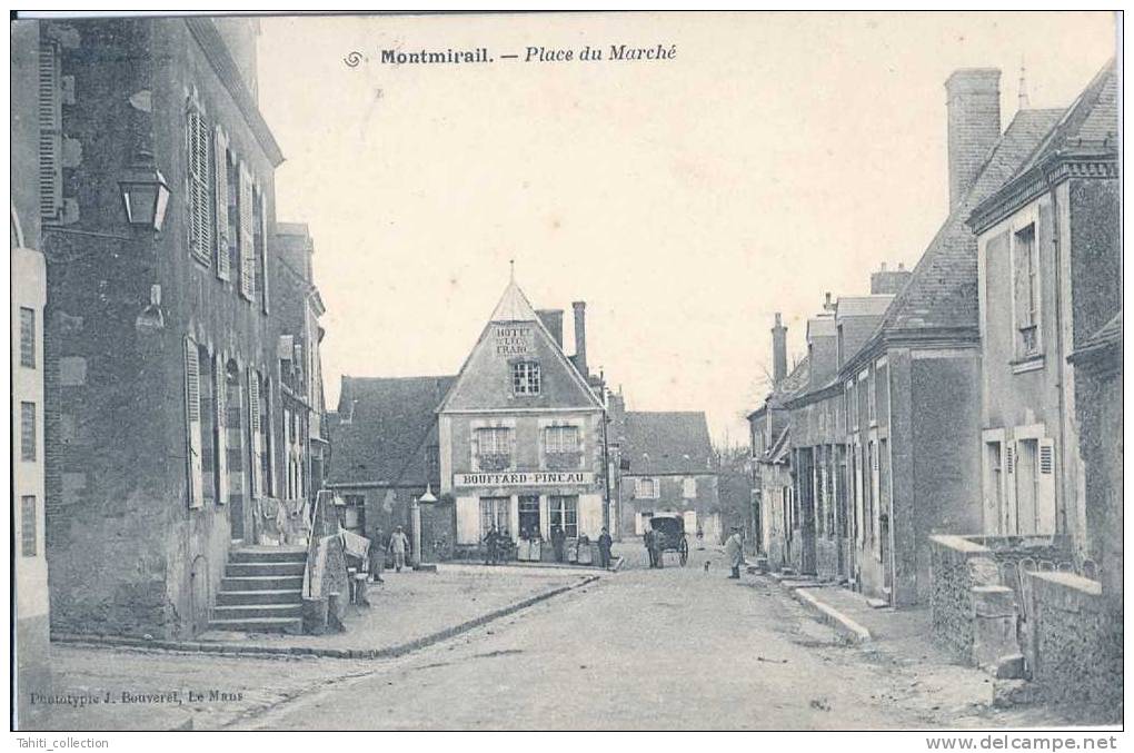 MONTMIRAIL - Place Du Marché - Montmirail