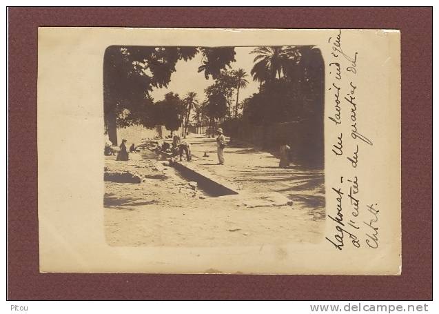 ALGERIE - LAGHOUAT - SUPERBE CARTE PHOTO - LAVOIR INDIGENE QUARTIER DE CHETTET - CLICHE 1900 - BEAU PLAN ANIME - Laghouat
