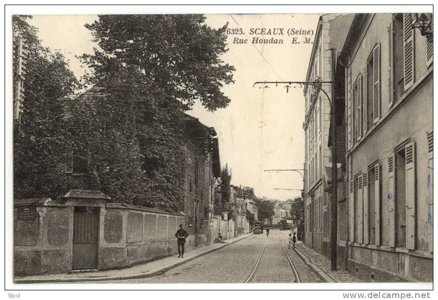 Sceaux  Rue Houdan E.M. Circulé Vers 1920 TBE - Sceaux