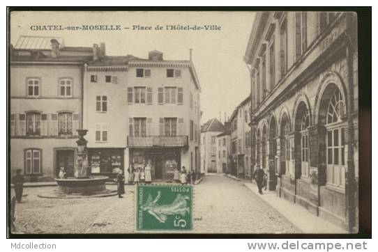 88 CHATEL SUR MOSELLE   /   Place De L'hôtel De Ville    / - Chatel Sur Moselle