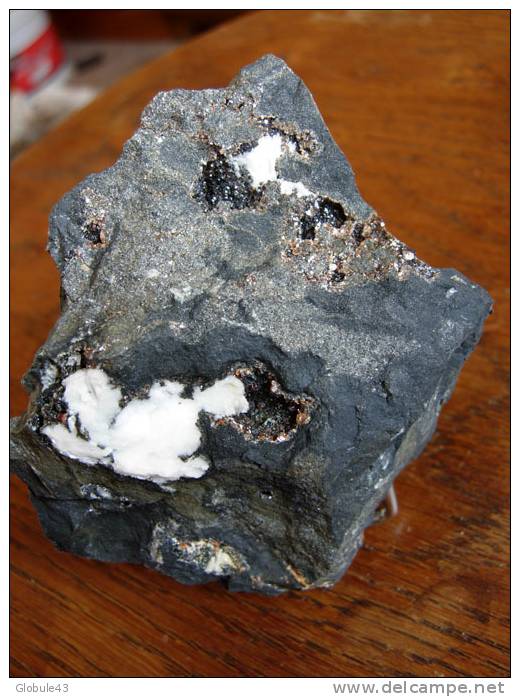 GEODE DE BLENDE  SUR  GANGUE BARYTINE ET PYRITE 7,5 X 6 CM LES MALINES - Mineralien