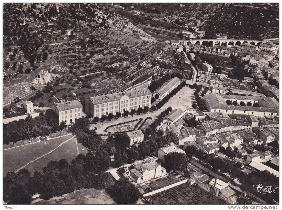 ¤¤ 3 - SAINT-HIPPOLYTE-du-FORT - Caserne Lt-Colonnel Berthezennz , La Gendarmerie , Dans Le Fond Le Viaduc    ¤¤ - Otros & Sin Clasificación