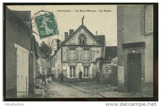 89 CERISIERS / La Rue D'Arces, La Poste / - Cerisiers