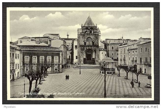 ELVAS (Portugal) - Praça Da Republica - Catedral - Portalegre