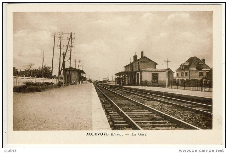 27- AUBEVOYE- LA  GARE  N588 - Aubevoye