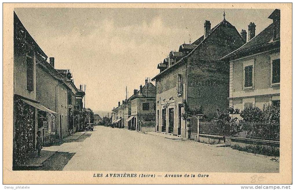 38/ LES AVENIERES / AV DE LA GARE - Les Avenières