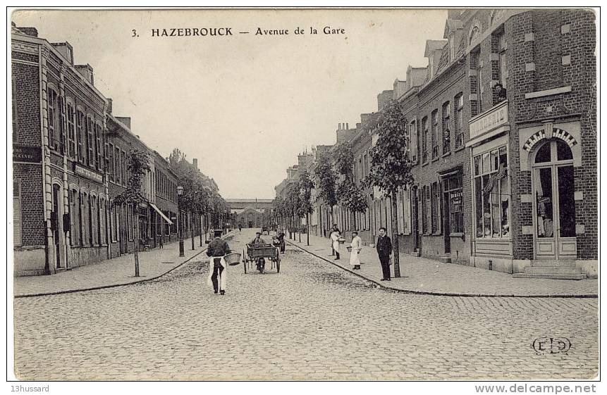 Carte Postale Ancienne Hazebrouck - Avenue De La Gare - Hazebrouck