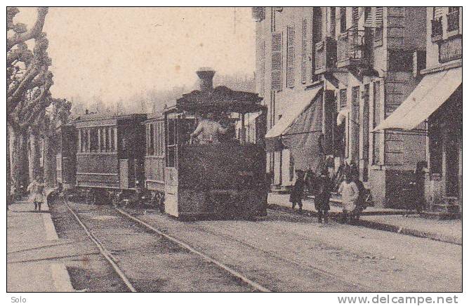 NEUVILLE SUR SAONE - Le Quai Pasteur Et Les Tramways - Neuville Sur Saone