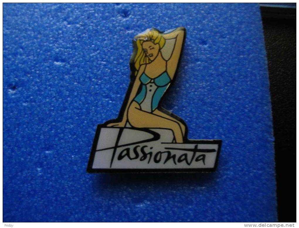 Pin´s Pin Up Passionata - Pin-ups