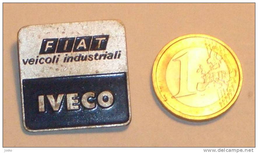 FIAT  ( Italy ) Old Pin * Badge Distintivo Anstecknadel Italia Car Automobile Auto Cars Automobiles Voiture Voitures - Fiat