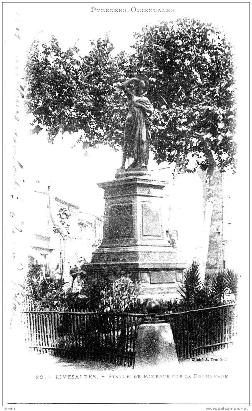 Statue De Minerve Sur La Promenade - Rivesaltes