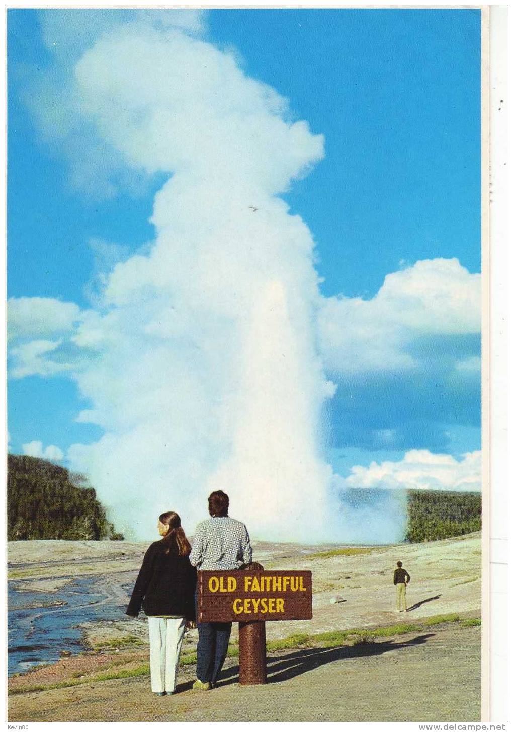 ETATS UNIS Yellowstone National Park Old Faithful Geyser Cpm Couleur - Yellowstone