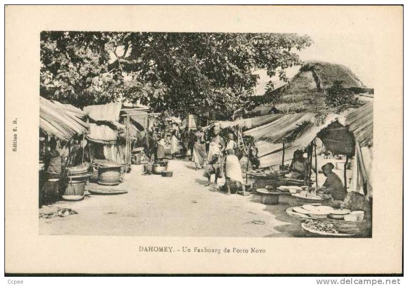 Un Faubourg De Porto Novo. - Dahomey