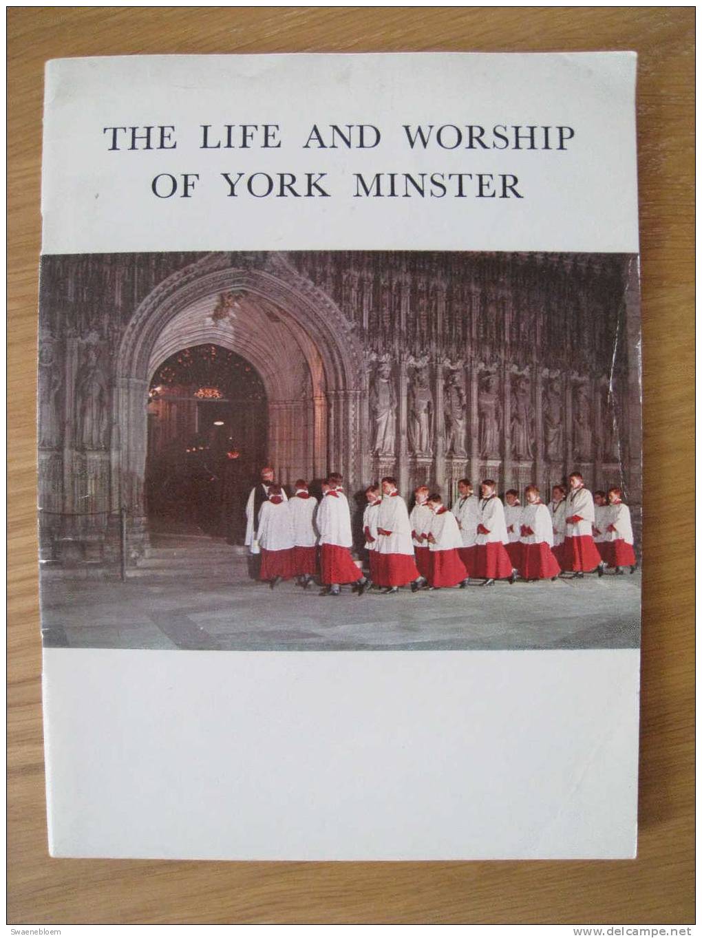 GB.- Book - The Life And Worship Of York Minster - Script By Reginald Cant Chancellor And Canon Residentiary. 3 Scans - Arquitectura /Diseño