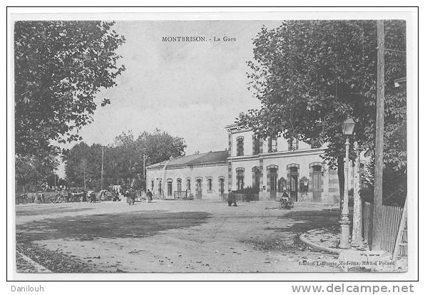 42 // MONTBRISON - La Gare, Vue Extérieure, Ed Librairie Moderne - Montbrison