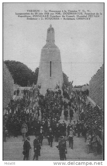 55. VERDUN. LE MONUMENT DE LA VICTOIRE. V.G.V. INAUGURATION DU 23.06.1929. MM. DOUMERGUE, POINCARE Et MARECHAL PETAIN. - Inaugurations