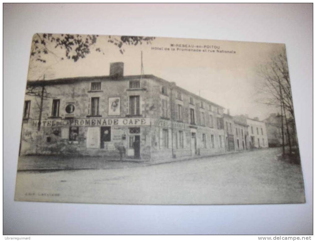 2 Azk - CPA - MIREBEAU-EN-POITOU - Hôtel De La Promenade Et Rue Nationale - [86] Vienne - - Mirebeau