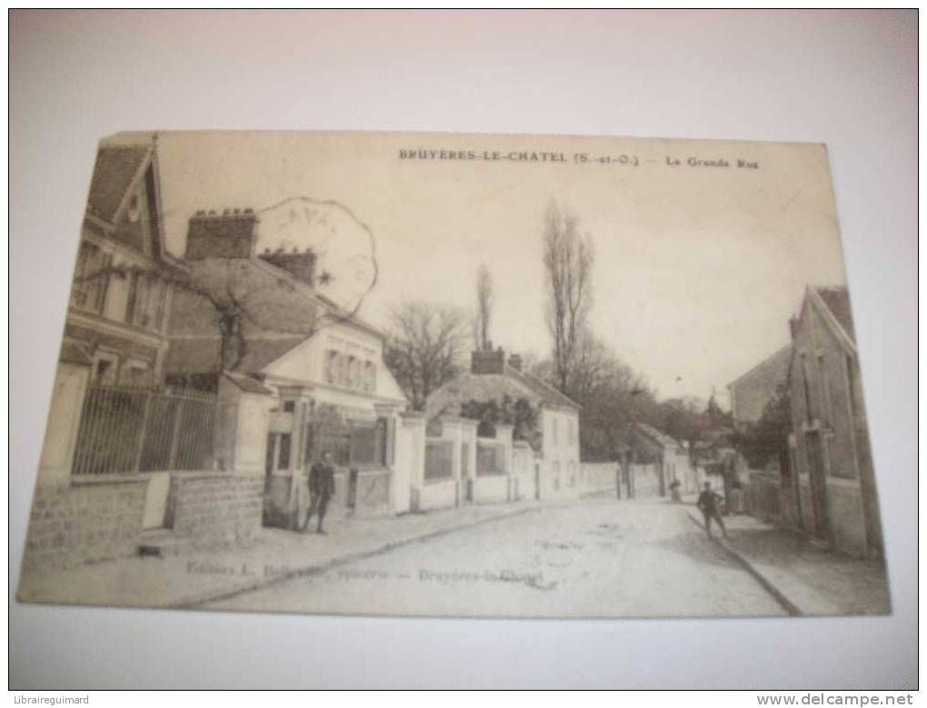 2 Azz - CPA - BRUYERES-LE-CHATEL - La Grande Rue - [91] Essonne - - Bruyeres Le Chatel