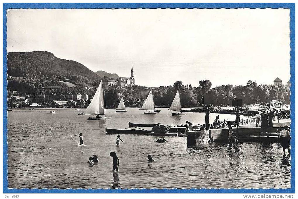 CPSM - HAUTE SAVOIE - ANNECY- La Plage Des Enfants Bien  Animée - En Arrière Plan "La Visitation" -  Edition GIL N°1469 - Annecy