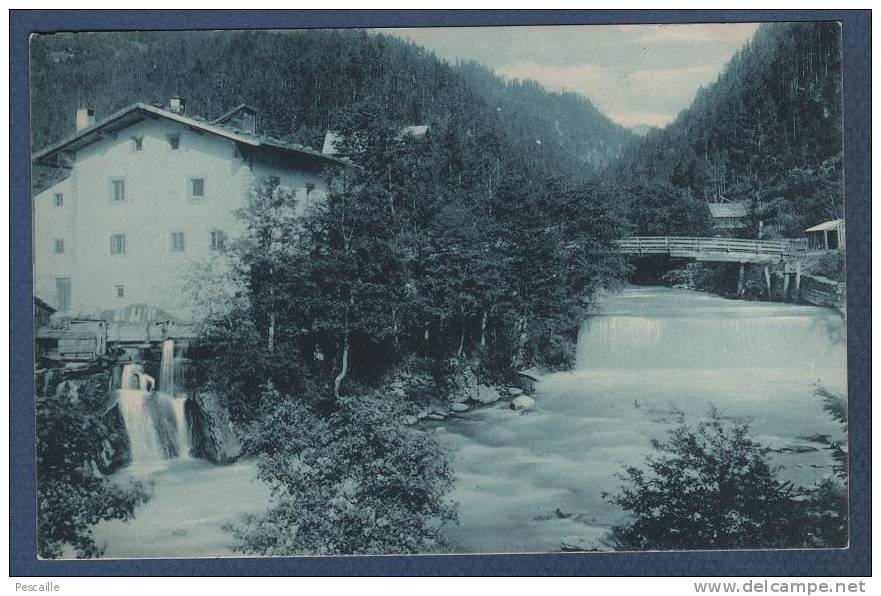 CP A LOCALISER A IDENTIFIER - MOULIN A EAU PRES D'UNE RIVIERE - DOS NON DIVISE - Moulins à Eau