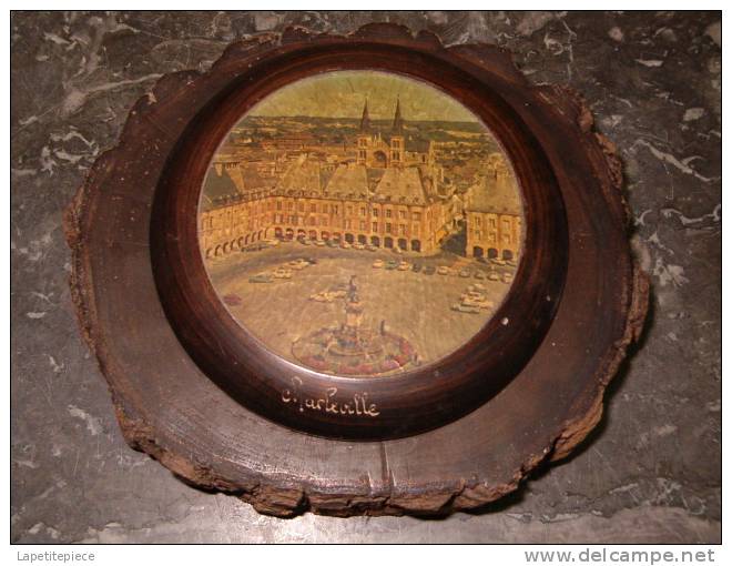 Ancienne Boite / Coffret En Bois, Souvenir De Charleville (Ardennes), Place Ducalle - Souvenirs