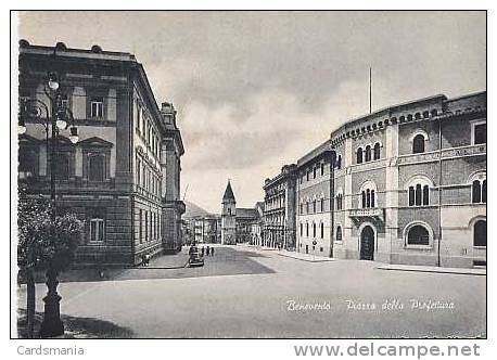 Benevento-Piazza Della Prefettura-1959 - Benevento