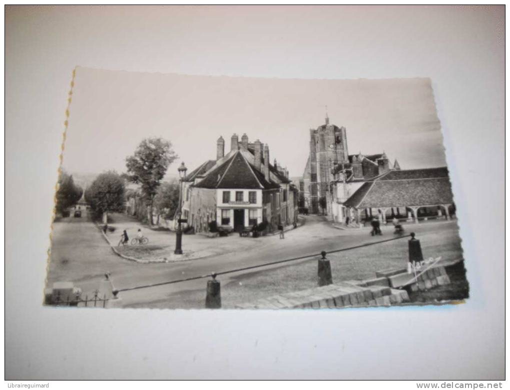 2 Bcw - CPSM N°2 - SEIGNELAY - La Place De L´Eglise Saint-Martial - [89] Yonne - - Seignelay