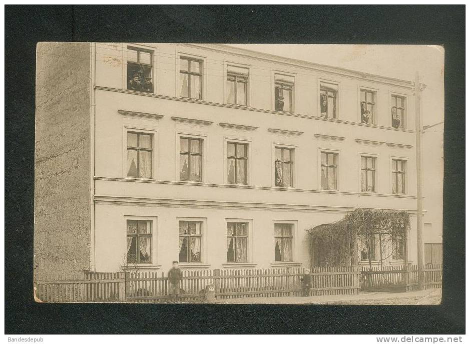 Allemagne - Carte Photo Cachet De EBERSWALDE Représentant Une Grosse Batisse ( Hôtel ?? ) - Eberswalde