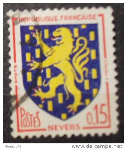 FRANCIA 1962-65 Nr 1354 - 15 C. Nevers -Varietà LINGUA GIALLA (rosso Spostato, Solo In Punta) - Variété LANGUE JAUNE - 1941-66 Coat Of Arms And Heraldry