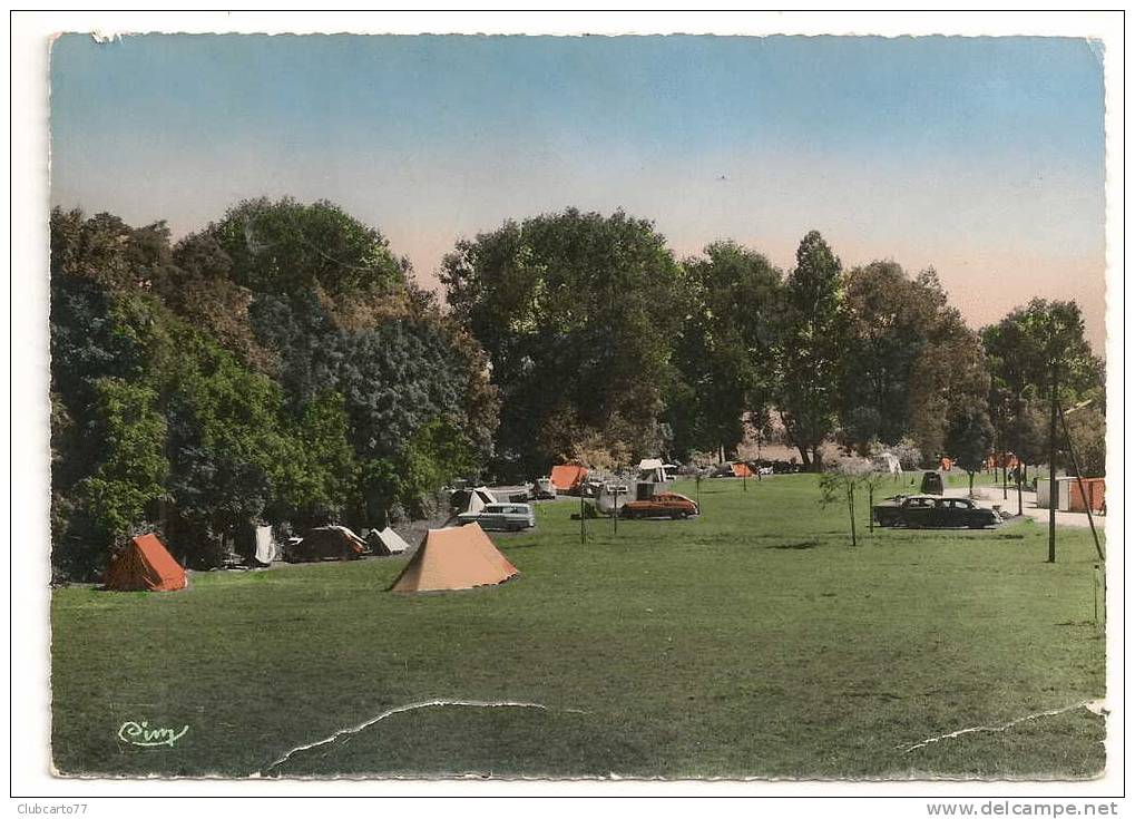 Dun-sur-Meuse (55) : Intérieur Du Camping Près Du Lac Vert En 1957 (animée). - Dun Sur Meuse