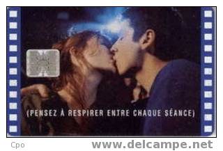 # Cinecarte SP6 - Le Baiser Sc7  - Tres Bon Etat - - Kinokarten