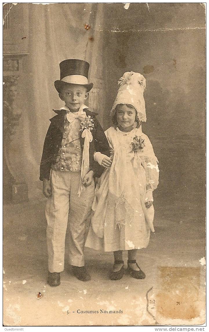 1907.costumes Normands.enfants - Groupes D'enfants & Familles