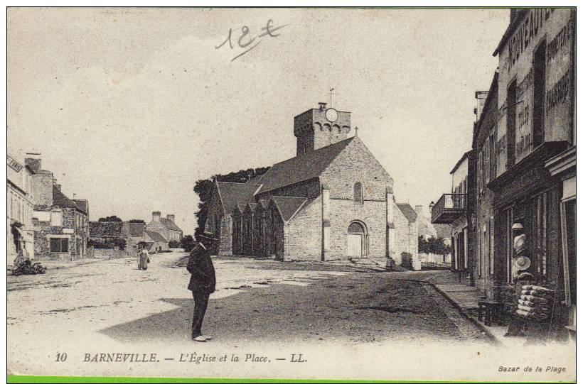 MANCHE . BARNEVILLE. EGLISE ET PLACE . ANIMATION. - Barneville