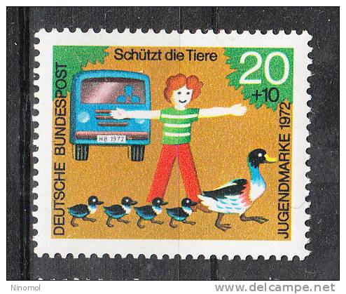 Germania  Fed.  -  1972.  Invito Alla Precedenza Nelle Strade. Youth.  Car Driving: Giving Priority .  MNH - Incidenti E Sicurezza Stradale