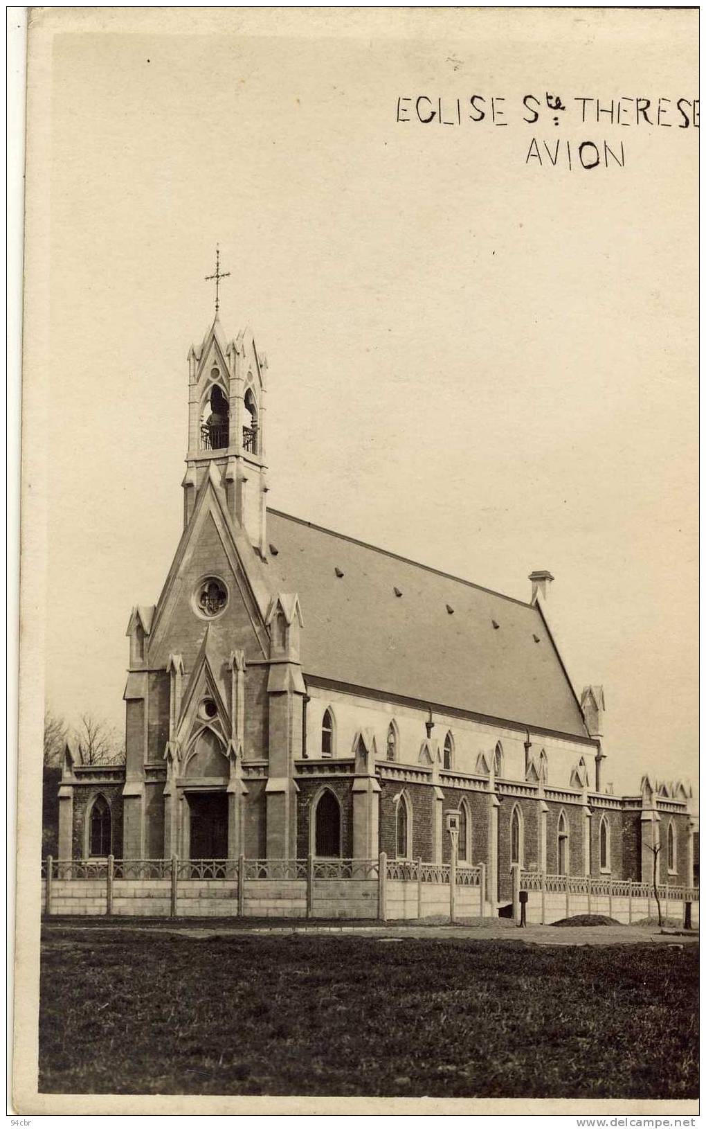 CPA (62) AVION  Eglise Ste Therese (carte Photo) - Avion