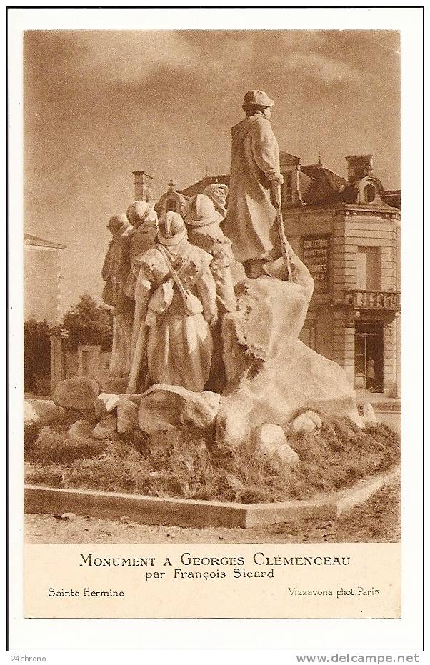 Sainte Hermine: Monument à Georges Clemenceau Par François Sicard (10-393) - Sainte Hermine