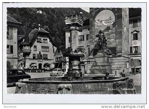 Cpsm ALTDORF Telldenkmal Fontaine - Vokswagen 4 Cv - 4148 Wehrli - Altdorf