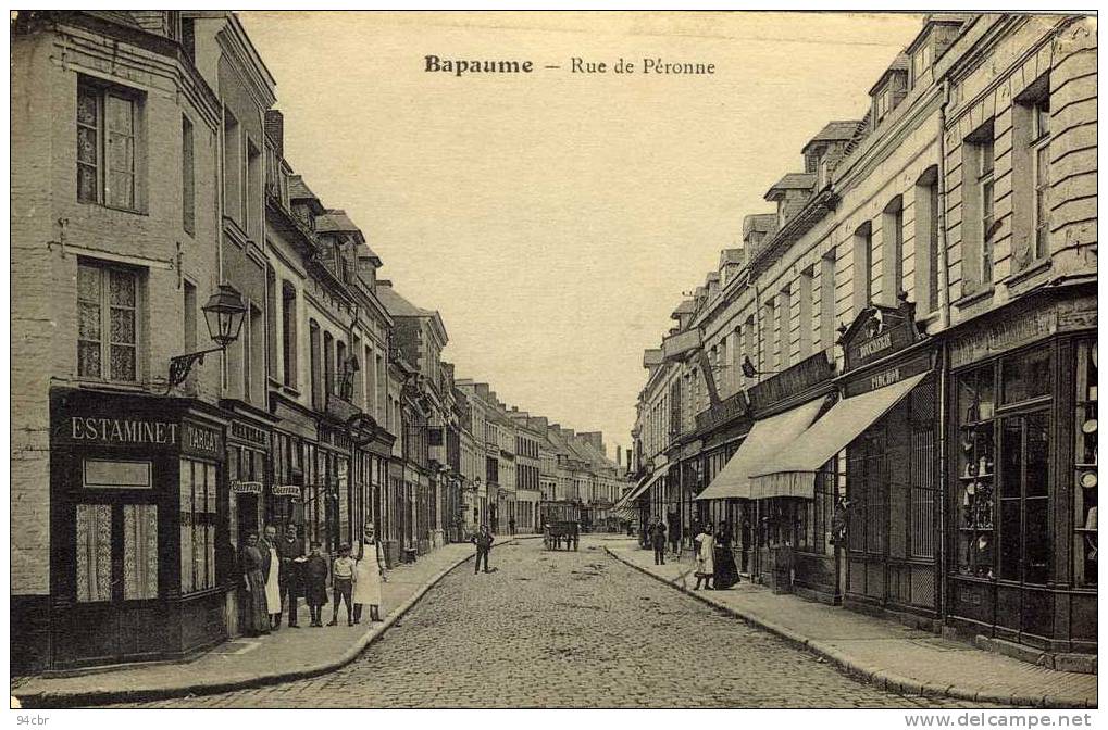 CPA (62)   BAPAUME Rue De  Peronne - Bapaume
