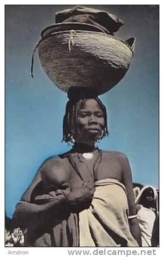 Abeche - Femme Et Enfant Au Marché - Chad