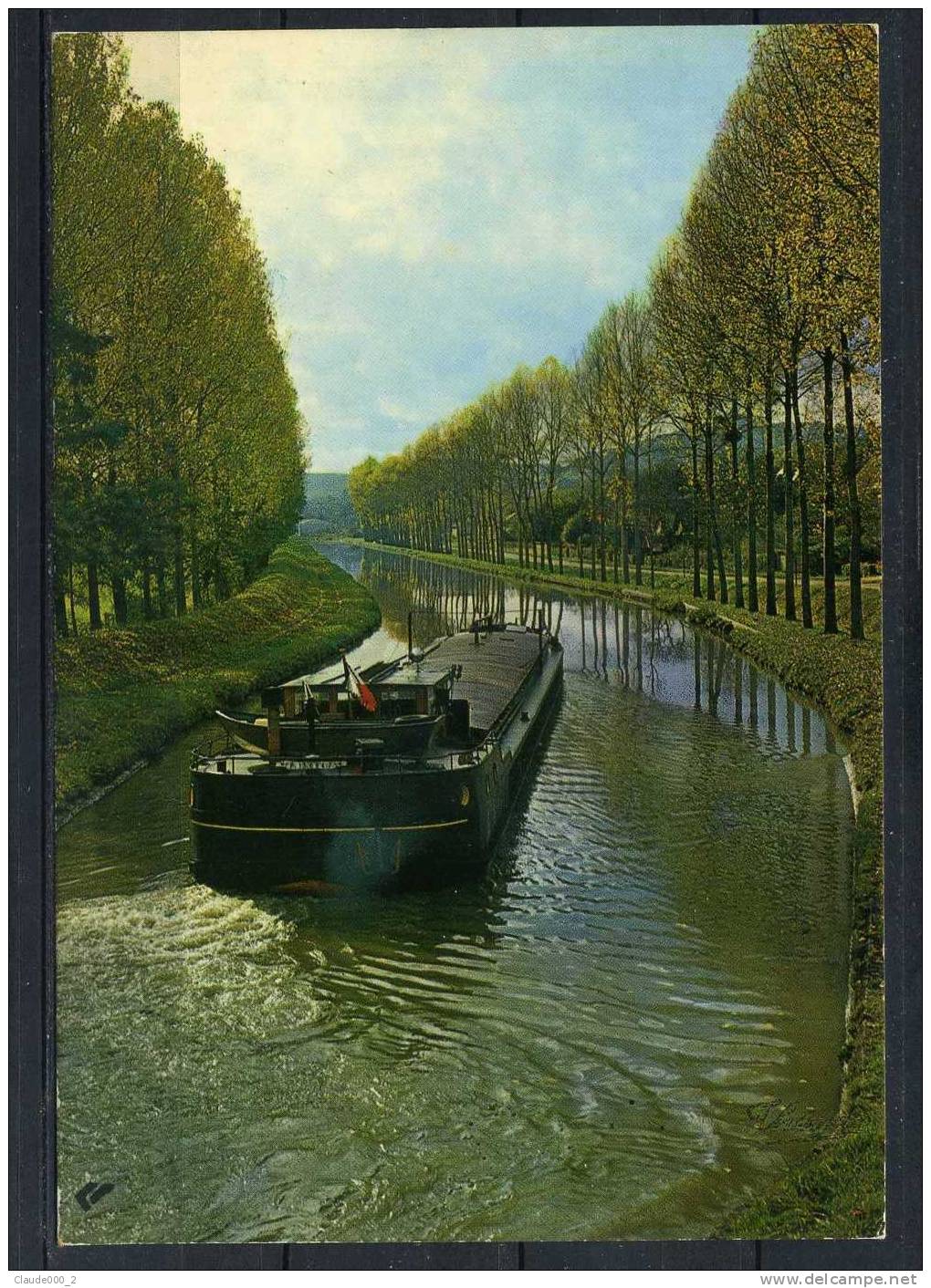 PENICHE SUR LE CANAL LATERAL A LA GARONNE . Voir Recto - Verso    (E192) - Péniches
