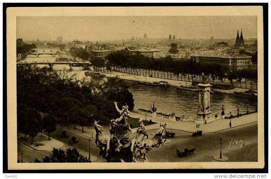 Perspective Sur La Seine - The River Seine And Its Banks