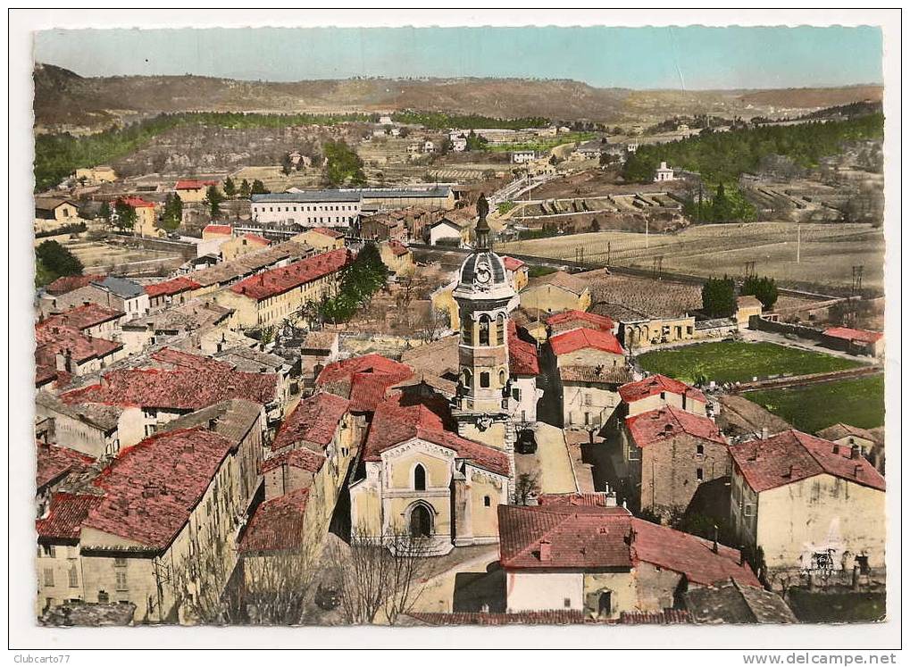 Vidauban (83) : Vue Aérienne Sur La Quartier De L'église Environ 1950 (animée). - Vidauban