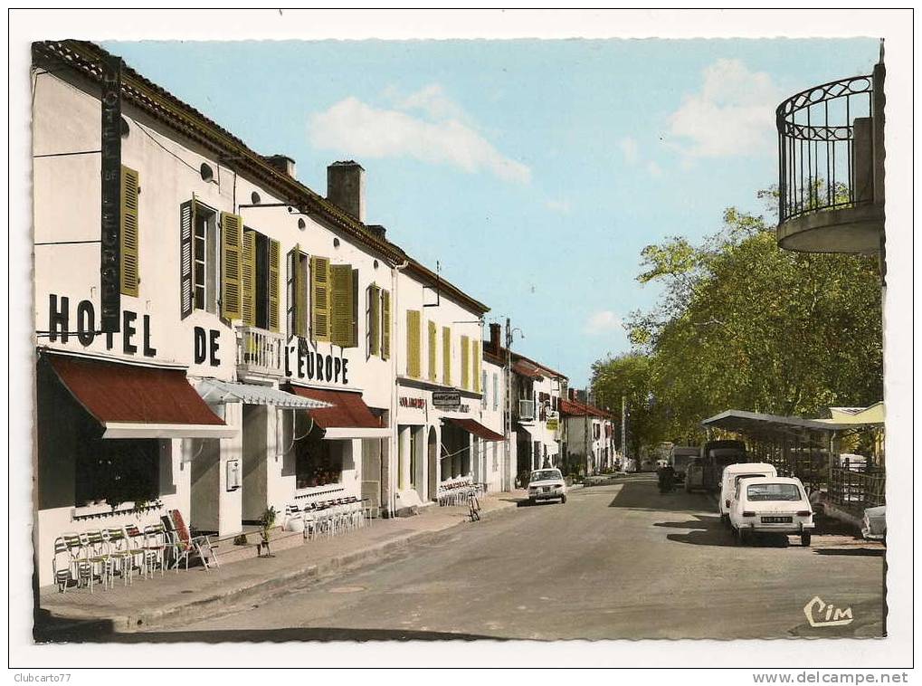 Villeneuve-de-Marsan (40) : Hôtel De L'Europe Environ 1950 (animée). - Villeneuve De Marsan