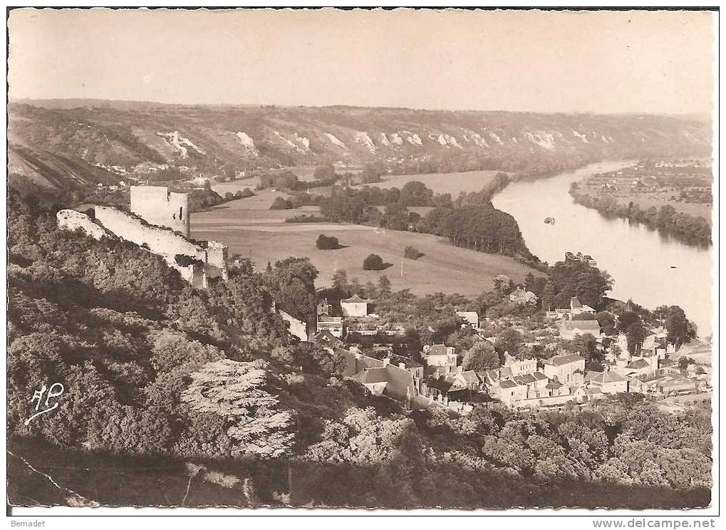 LA ROCHE GUYON ...VUE GENERALE VERS MOISSON - La Roche Guyon