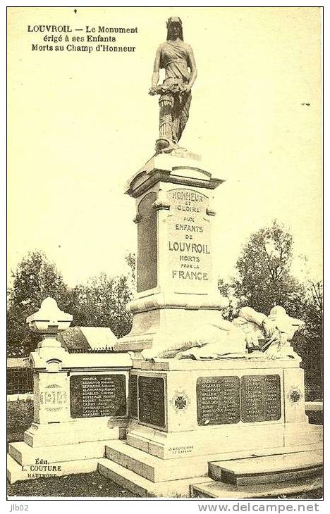 Louvroil - Le Monument érigé à Ses Enfants Morts Au Champ D´Honneur - Louvroil