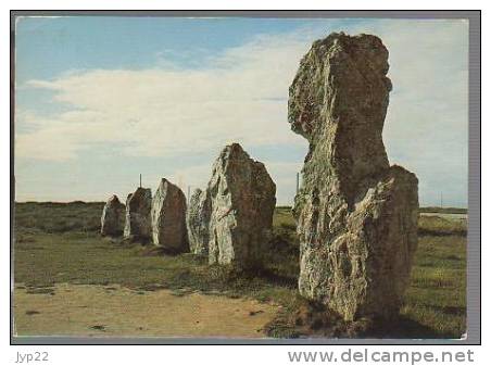 Jolie CP 56 Les Alignements Mégalithiques De Lagat Jar Presqu'île De Crozon De Camaret à La Pointe De Pen Hir - Menhir - Dolmen & Menhirs